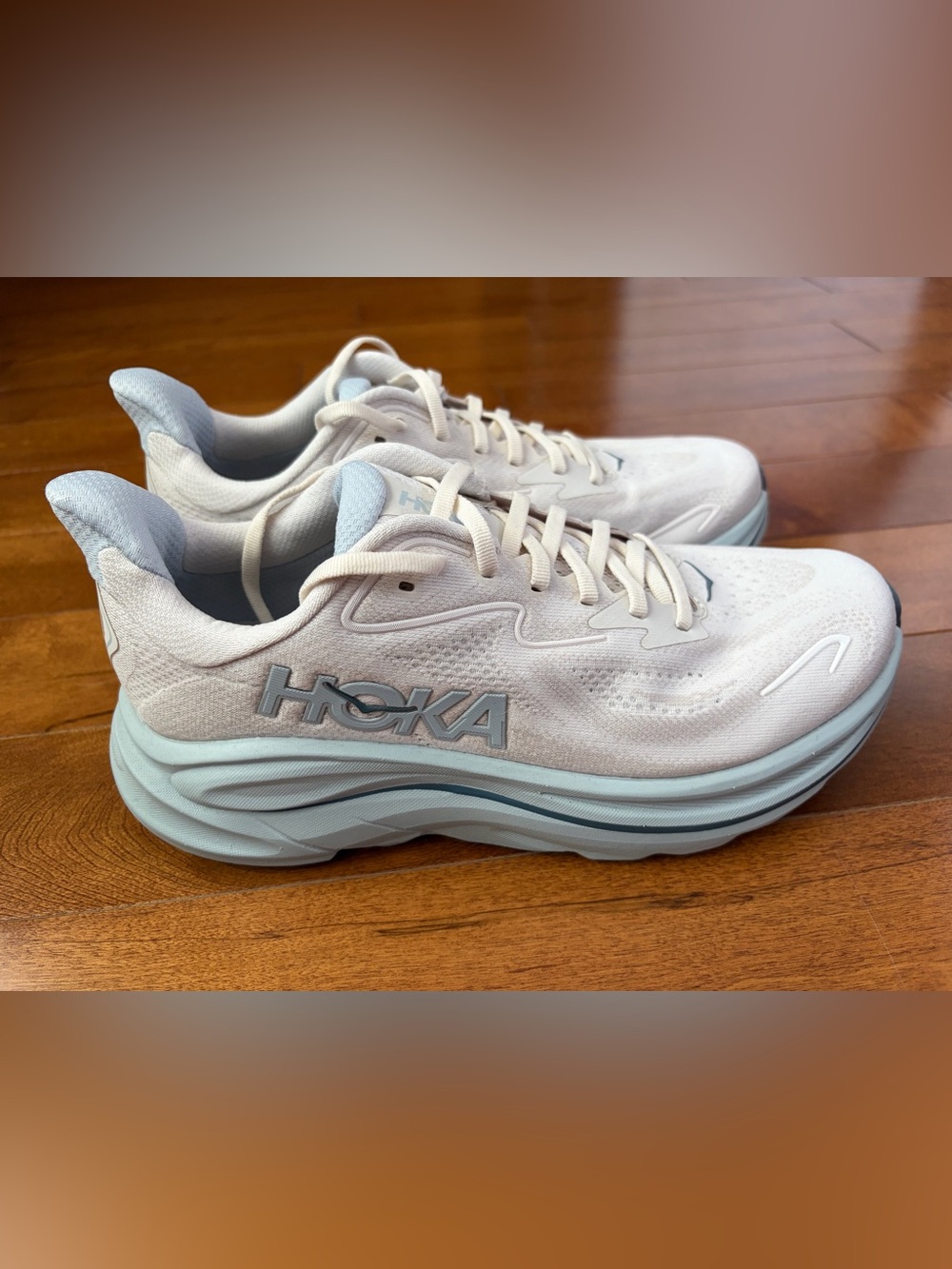 Hoka Women's Clifton 10